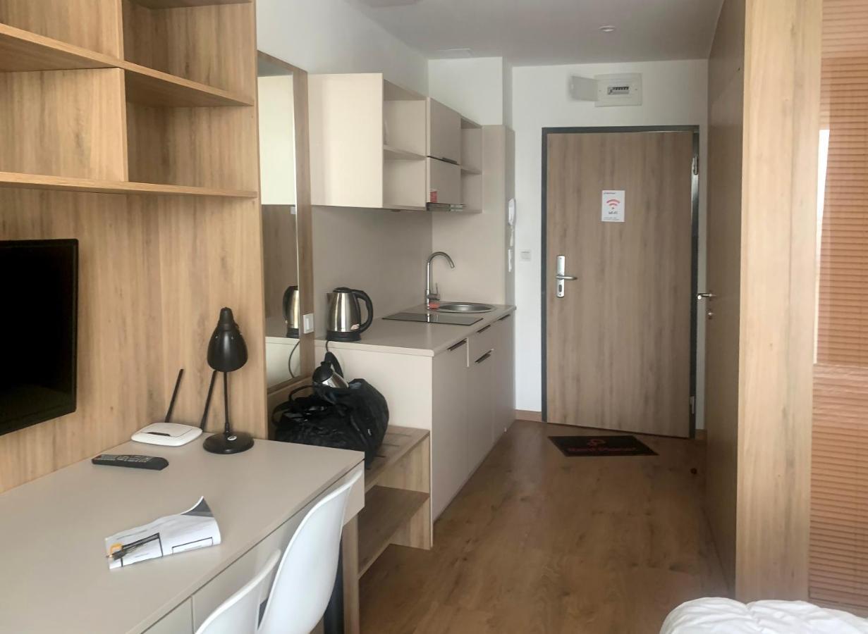 404 Rooms Wolska Apartament Varšava Exteriér fotografie